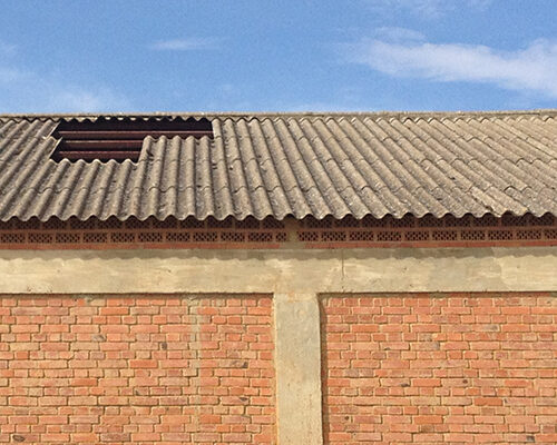 Retirar tejado uralita en nave de valladolid